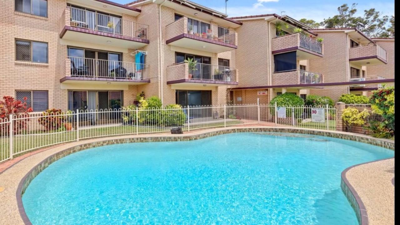Seascapeatalexbeach Budget Accomodation Alexandra Headland Exterior foto